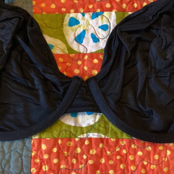 2 Gillian & O’Malley nursing bras (unlined) - Picture 8 of 8